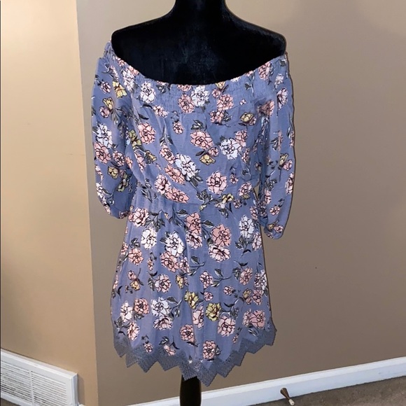 Dress - Picture 2 of 5